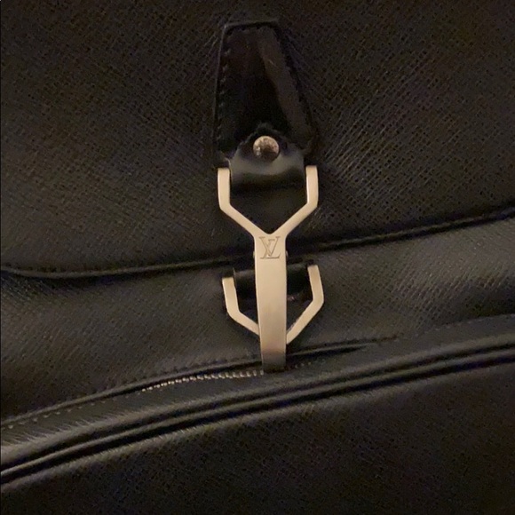 LV BACKPACK - Picture 2 of 11